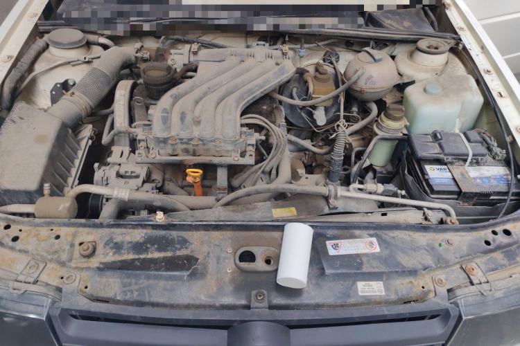 Used Volkswagen Jetta 2010 1.6L Partner Engine Bay