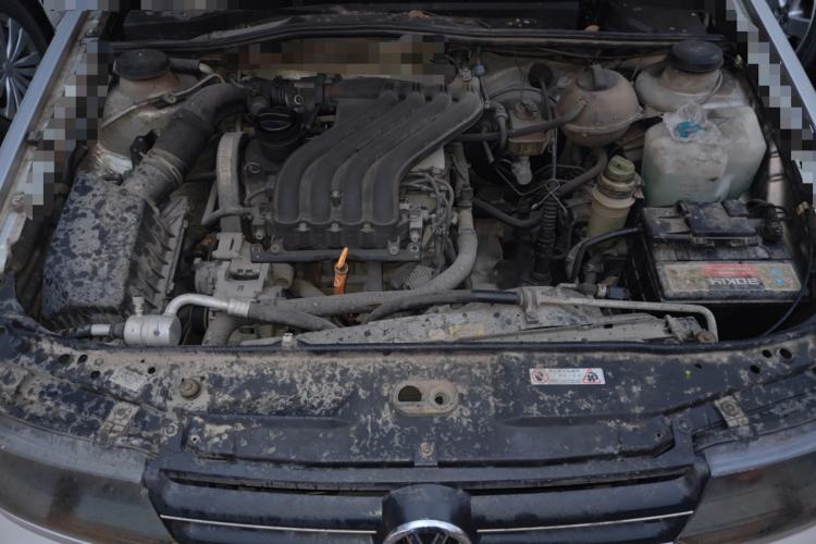 Used Volkswagen Jetta 2010 1.6L Vanguard Engine Bay