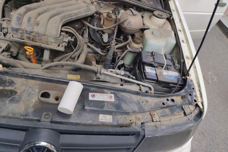 Used Volkswagen Jetta 2010 1.6L Partner Engine Bay Left