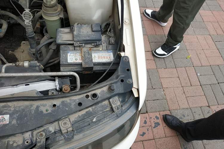Used Volkswagen Jetta 2010 1.6L Partner Engine Bay Left