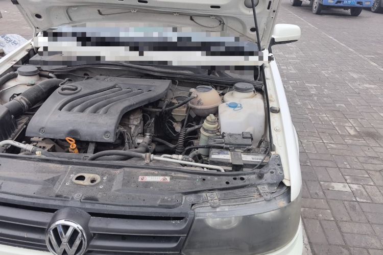 Used Volkswagen Jetta 2010 1.6L Partner Engine Bay Left
