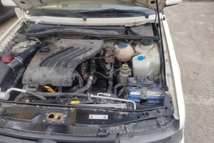Used Volkswagen Jetta 2010 1.6L Partner Engine Bay Left
