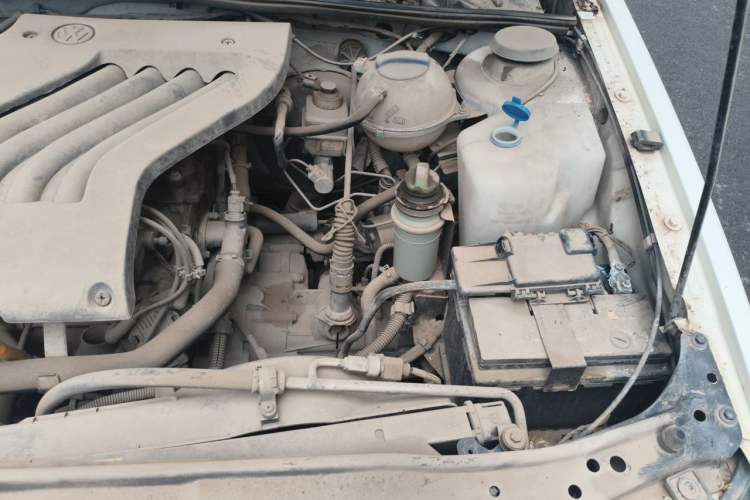 Used Volkswagen Jetta 2010 1.6L Partner Engine Bay Left
