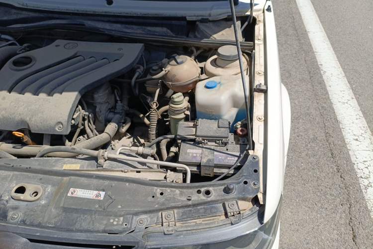 Used Volkswagen Jetta 2010 1.6L Partner Engine Bay Left