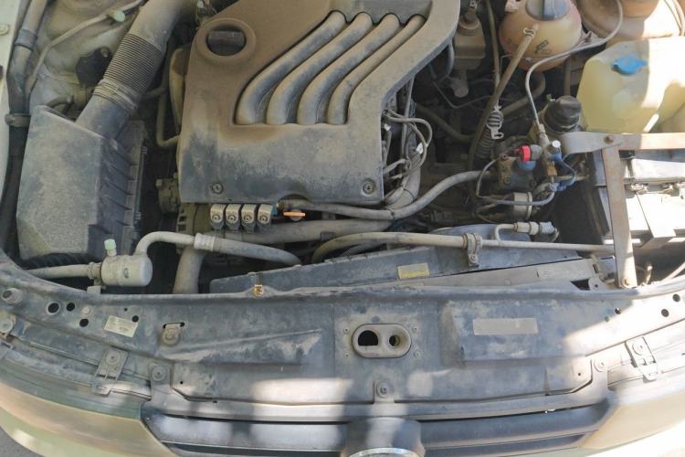 Used Volkswagen Jetta 2010 1.6L Partner Engine Bay