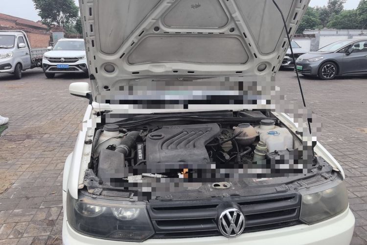 Used Volkswagen Jetta 2010 1.6L Partner Engine Bay Right