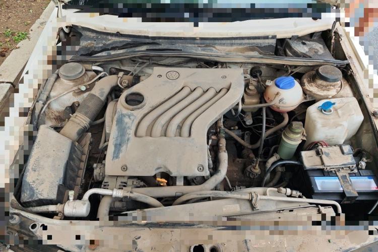 Used Volkswagen Jetta 2010 1.6L Partner Engine Bay