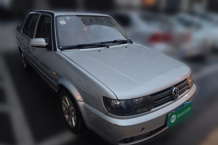 Used Volkswagen Jetta 2010 1.6L Vanguard Front Right 45 Deg