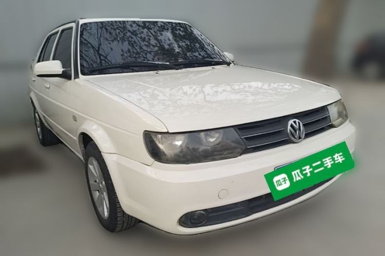 Used Volkswagen Jetta 2010 1.6L Vanguard Front Right 45 Deg