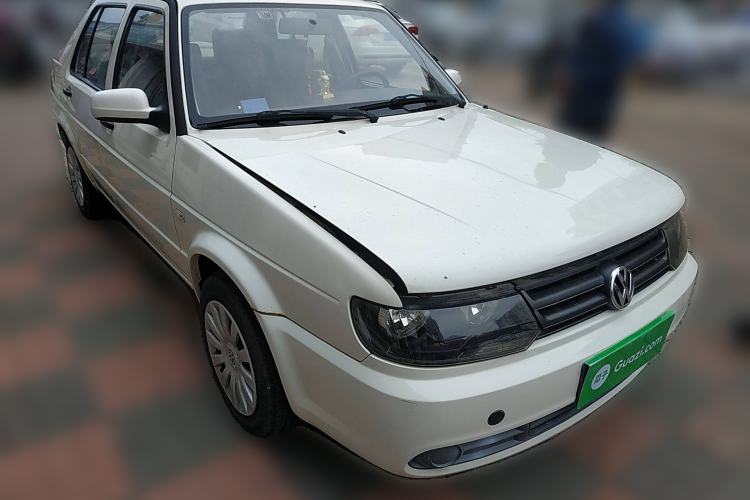 Used Volkswagen Jetta 2010 1.6L Partner Front Right 45 Deg