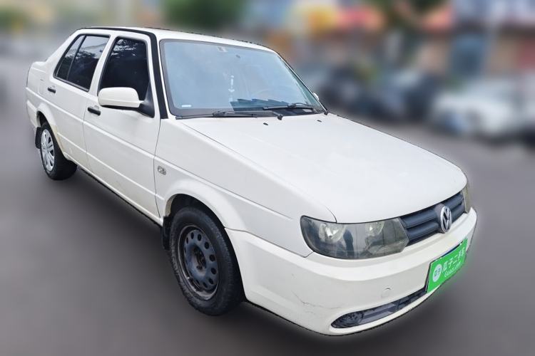 Used Volkswagen Jetta 2010 1.6L Partner Front Right 45 Deg