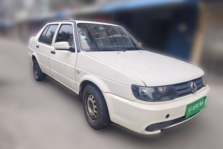 Used Volkswagen Jetta 2010 1.6L Partner Front Right 45 Deg