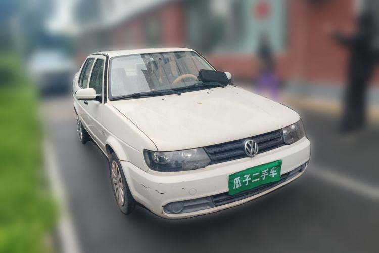 Used Volkswagen Jetta 2010 1.6L Partner Front Right 45 Deg