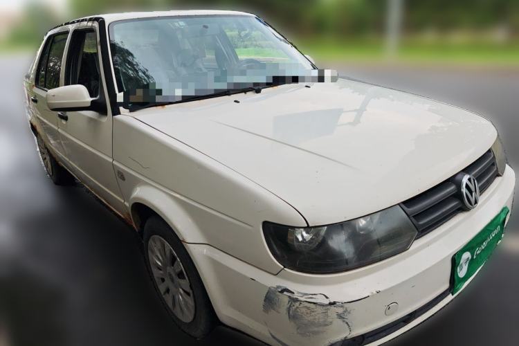 Used Volkswagen Jetta 2010 1.6L Partner Front Right 45 Deg