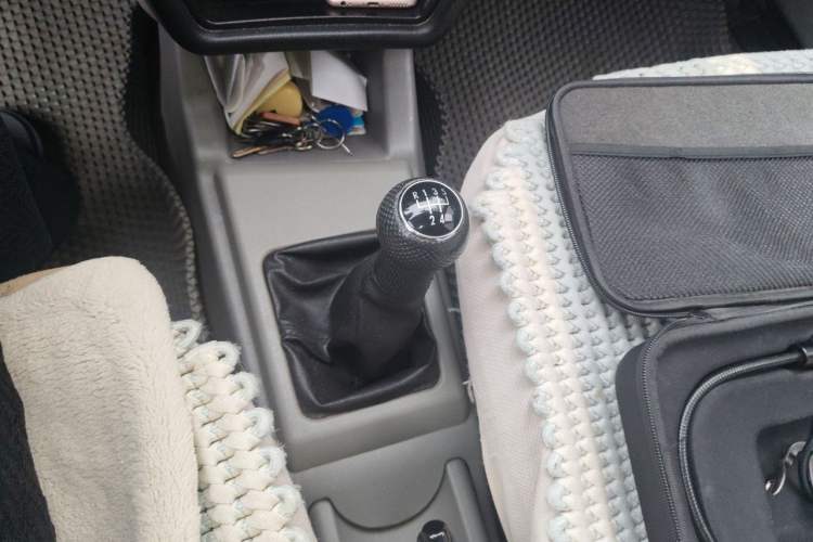 Used Volkswagen Jetta 2010 1.6L Partner Gear Lever