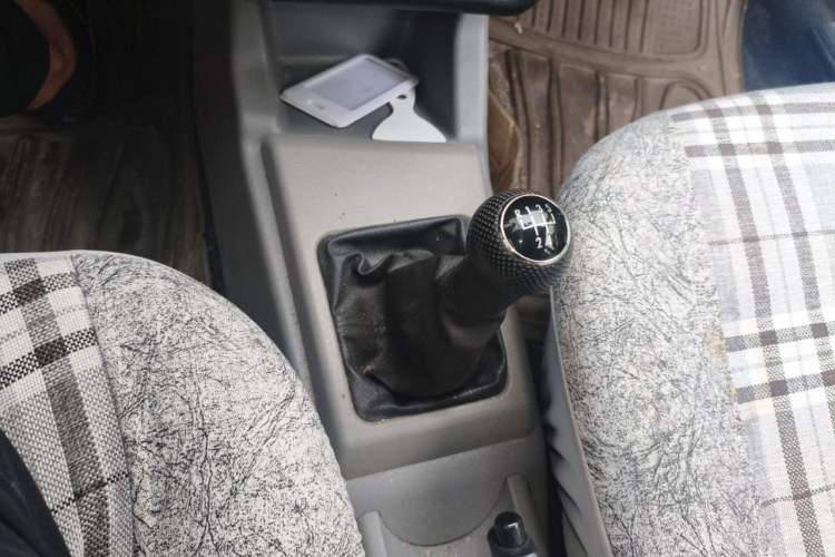 Used Volkswagen Jetta 2010 1.6L Partner Gear Lever