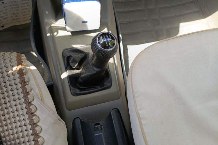 Used Volkswagen Jetta 2010 1.6L Partner Gear Lever