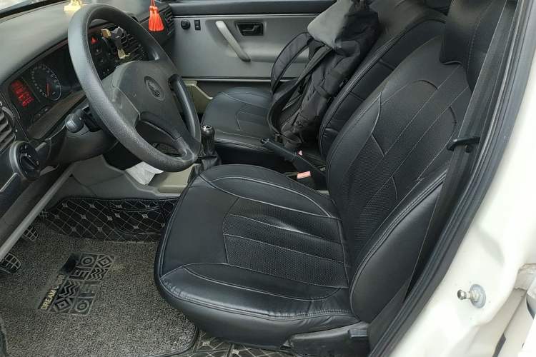 Used Volkswagen Jetta 2010 1.6L Partner Left Front Seat