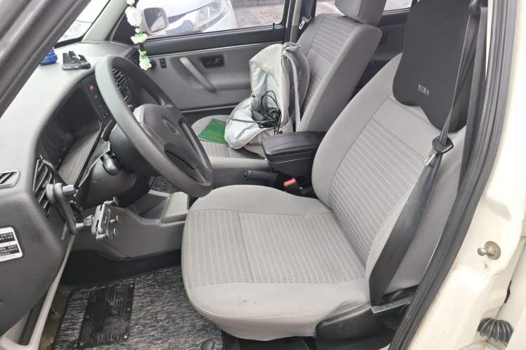 Used Volkswagen Jetta 2010 1.6L Partner Left Front Seat