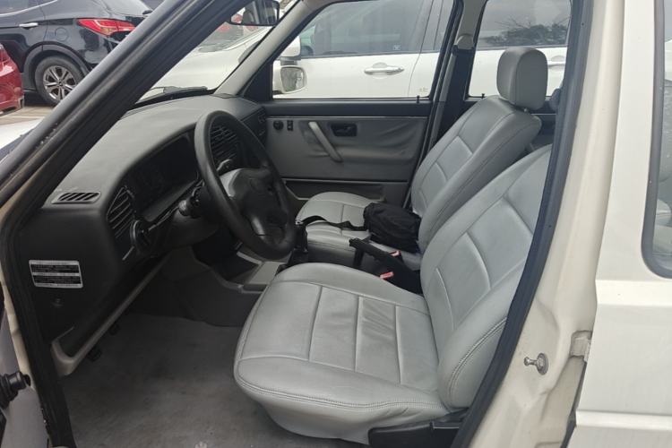 Used Volkswagen Jetta 2010 1.6L Partner Left Front Seat