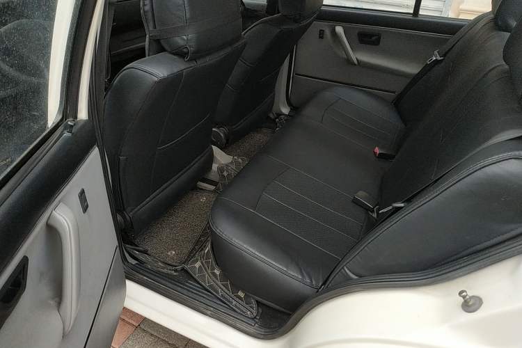 Used Volkswagen Jetta 2010 1.6L Partner Left Rear Seat