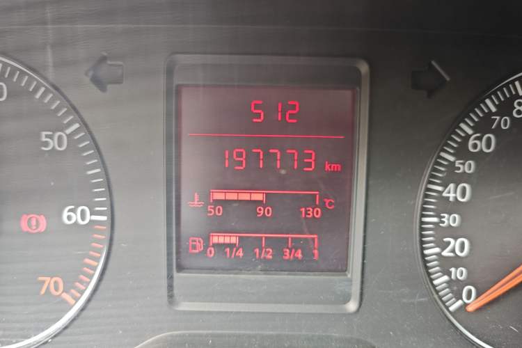 Used Volkswagen Jetta 2010 1.6L Partner Odometer Close Up