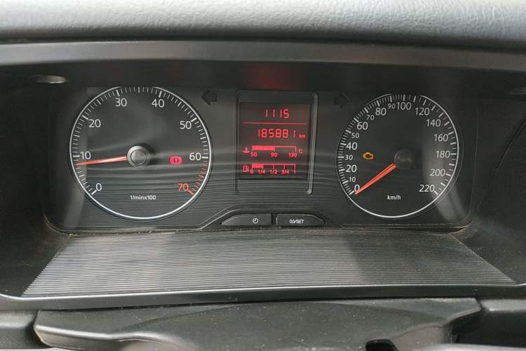 Used Volkswagen Jetta 2010 1.6L Partner Odometer Close Up