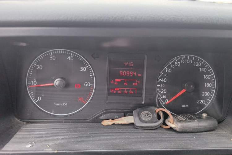Used Volkswagen Jetta 2010 1.6L Partner Odometer Close Up