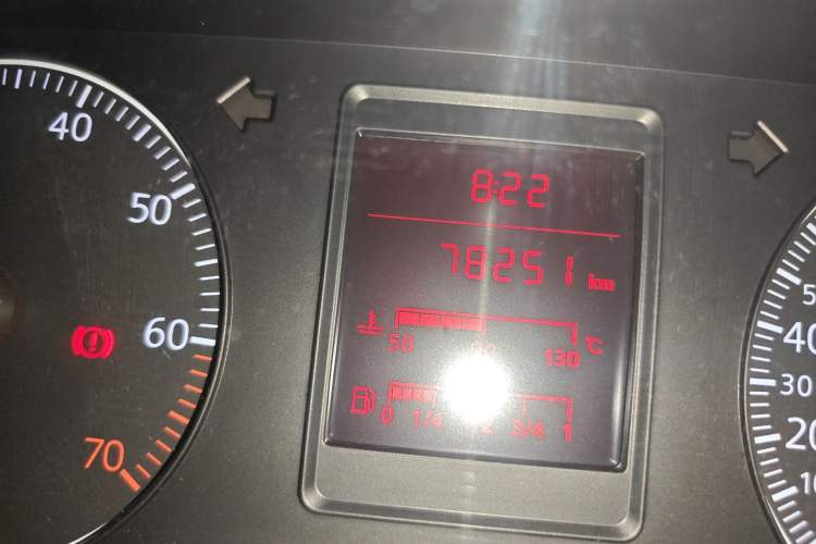 Used Volkswagen Jetta 2010 1.6L Partner Odometer Close Up
