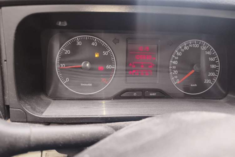 Used Volkswagen Jetta 2010 1.6L Partner Odometer Close Up
