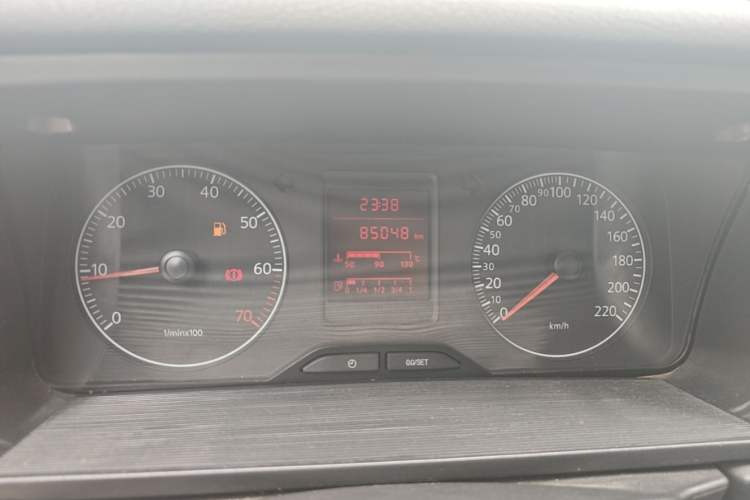 Used Volkswagen Jetta 2010 1.6L Partner Odometer Close Up