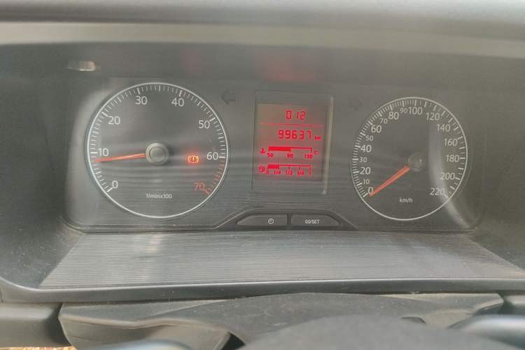 Used Volkswagen Jetta 2010 1.6L Partner Odometer Close Up