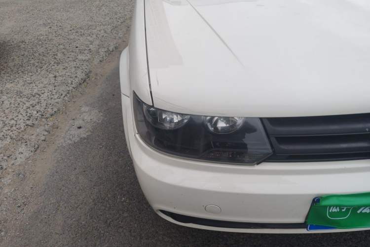 Used Volkswagen Jetta 2010 1.6L Partner Right Front Headlight