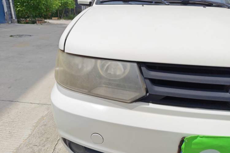 Used Volkswagen Jetta 2010 1.6L Partner Right Front Headlight