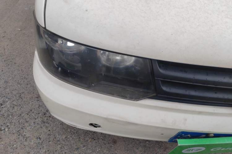 Used Volkswagen Jetta 2010 1.6L Partner Right Front Headlight