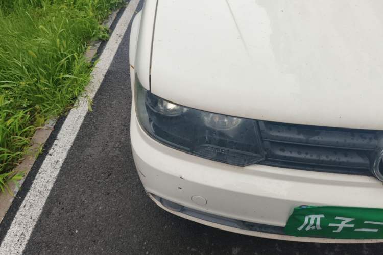 Used Volkswagen Jetta 2010 1.6L Partner Right Front Headlight