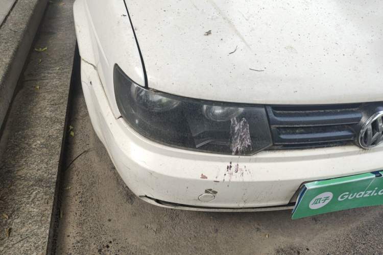 Used Volkswagen Jetta 2010 1.6L Partner Right Front Headlight