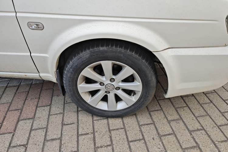 Used Volkswagen Jetta 2010 1.6L Partner Right Front Wheel Hub