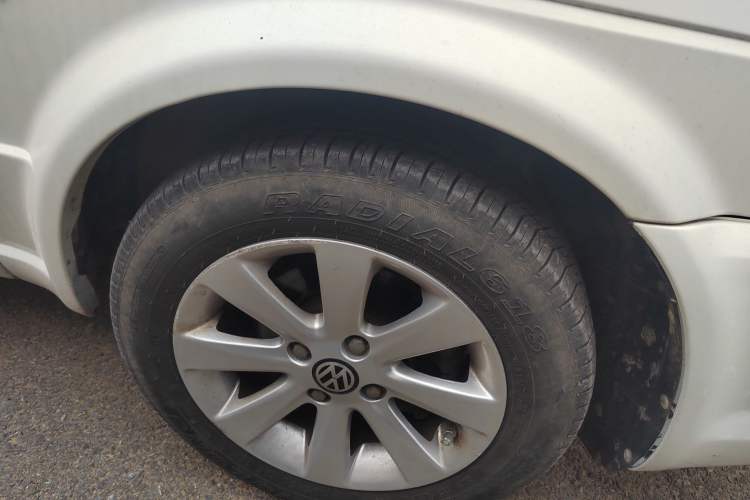 Used Volkswagen Jetta 2010 1.6L Partner Right Front Wheel Hub