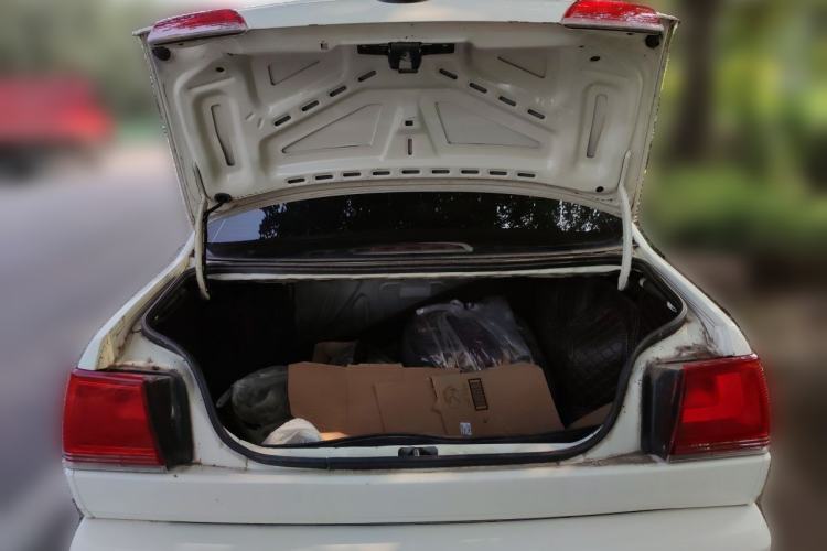 Used Volkswagen Jetta 2010 1.6L Partner Trunk