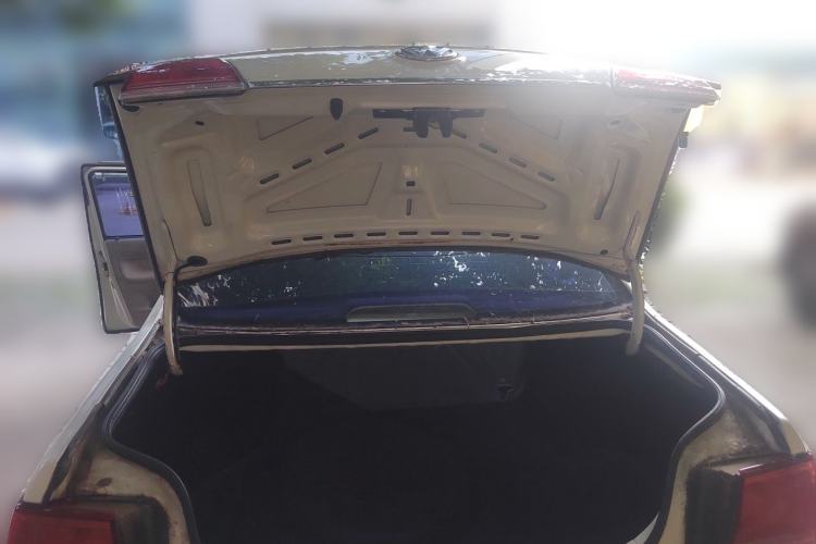 Used Volkswagen Jetta 2010 1.6L Partner Trunk