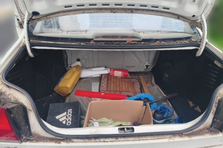 Used Volkswagen Jetta 2010 1.6L Partner Trunk