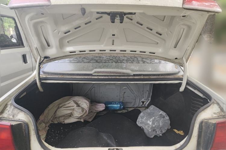 Used Volkswagen Jetta 2010 1.6L Partner Trunk
