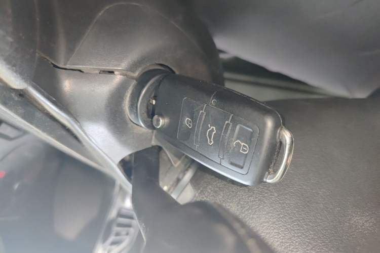 Used Volkswagen Jetta 2010 1.6L Partner Vehicle Key