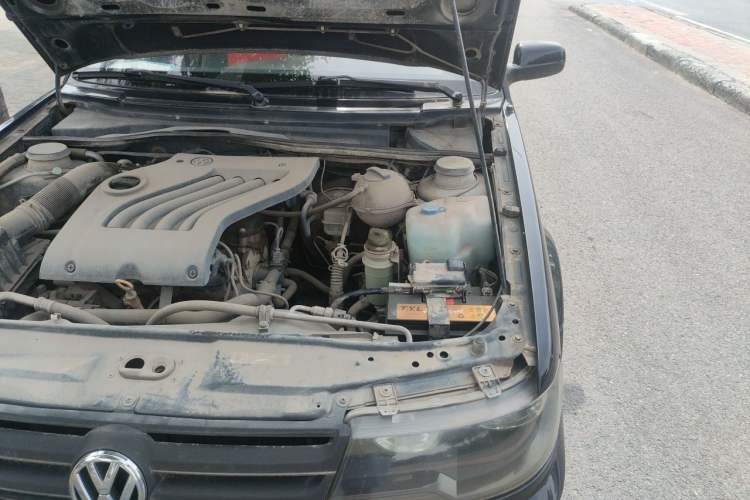 Used Volkswagen Jetta 2012 1.6L Collector's Edition Engine Bay Left
