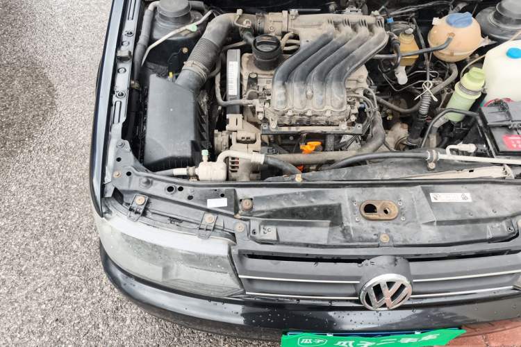 Used Volkswagen Jetta 2012 1.6L Commemorative Edition Engine Bay Right