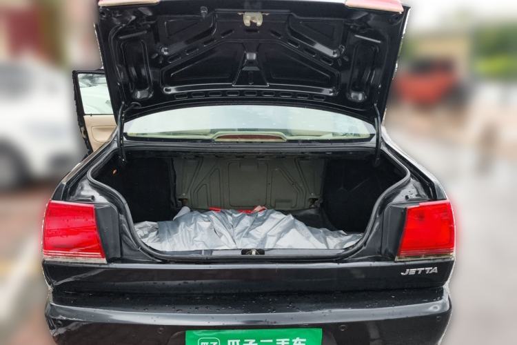 Used Volkswagen Jetta 2012 1.6L Commemorative Edition Trunk