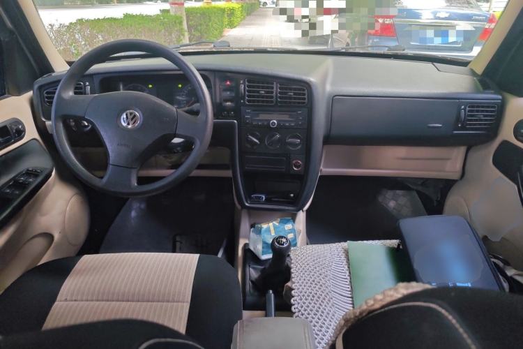 Used Volkswagen Jetta 2012 1.6L Commemorative Edition Center Console
