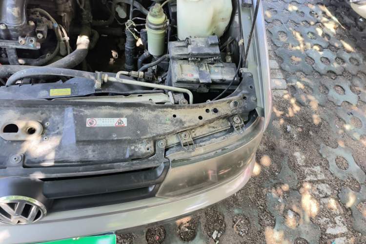 Used Volkswagen Jetta 2012 1.6L Collector's Edition Engine Bay Left