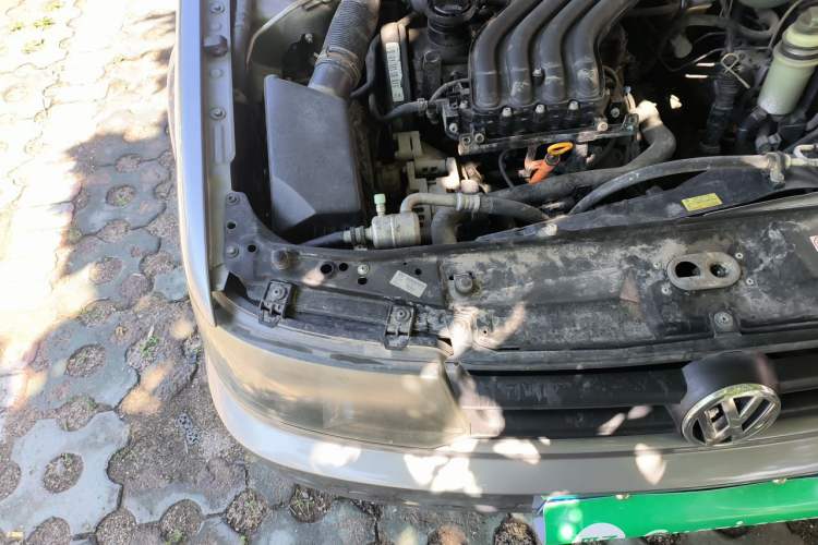 Used Volkswagen Jetta 2012 1.6L Collector's Edition Engine Bay Right